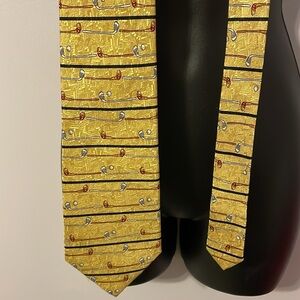 Museum Artifacts Handmade Yellow Golf Club Striped Silk Necktie Tie